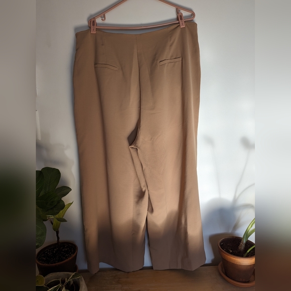 Wide Leg Pants - Picture 3 of 6